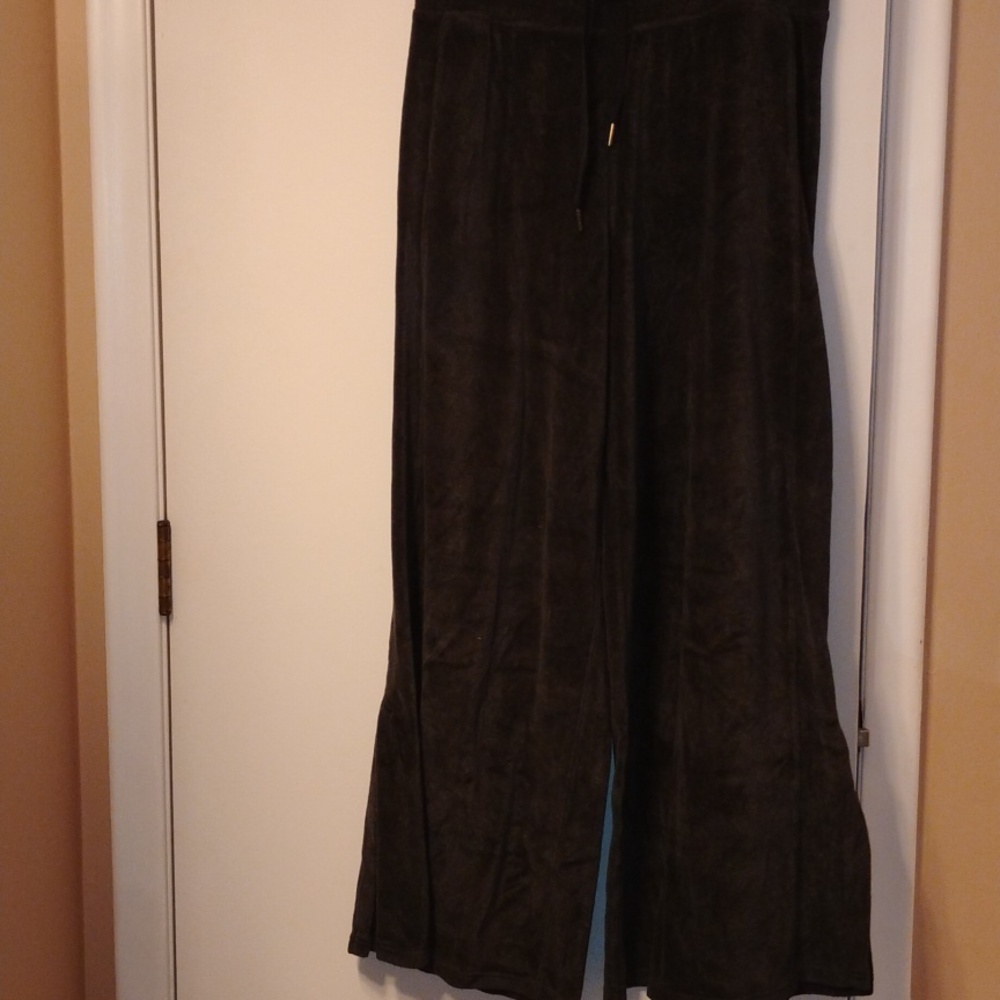 lululemon athletica Morning Restore Wide Leg Velour Pant. Womens size 8. Black